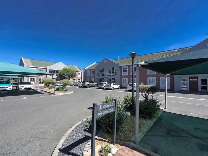 107sqm First Floor Office to Rent in a secure office park, Milnerton - Photo 1