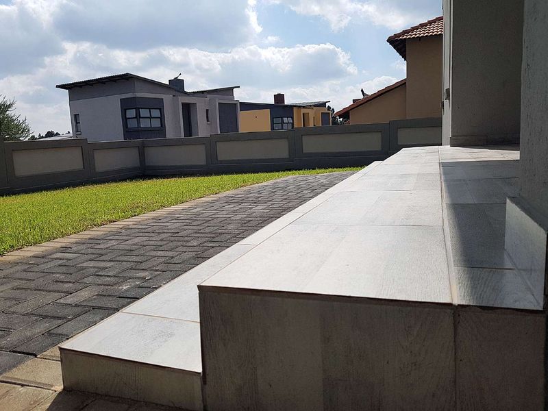 Luxurious Family Home. - Photo 4