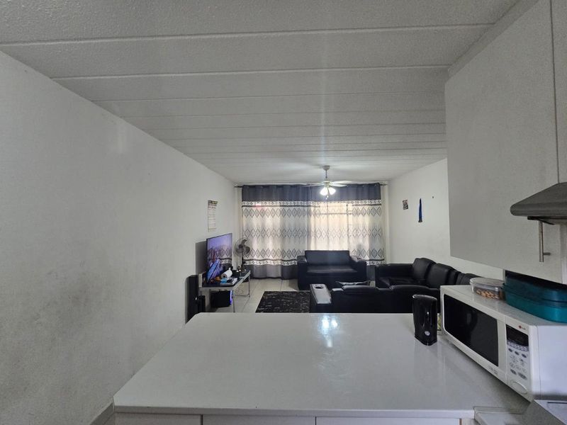 Charming Two-Bedroom Apartment in Meyersdal - Photo 3