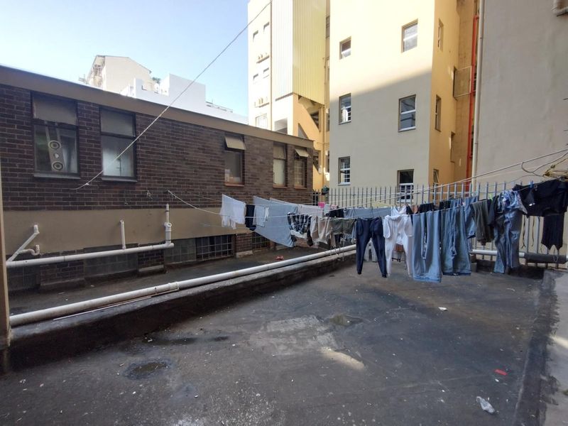 1 bedroom Apartment with Versatile Layout - Photo 9