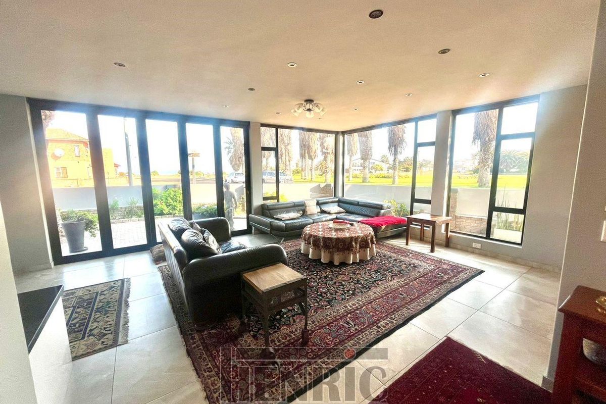 This Home is a GREAT Investment opportunity for anyone. - Photo 5