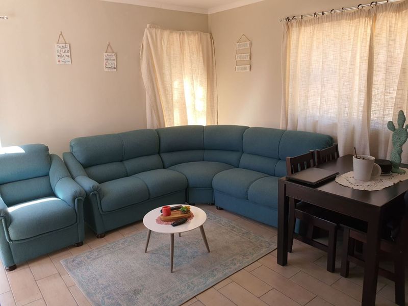 Beautiful Garden Flat to rent in Table View - Photo 3