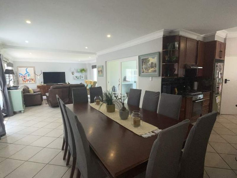 Sole Mandate - Photo 4