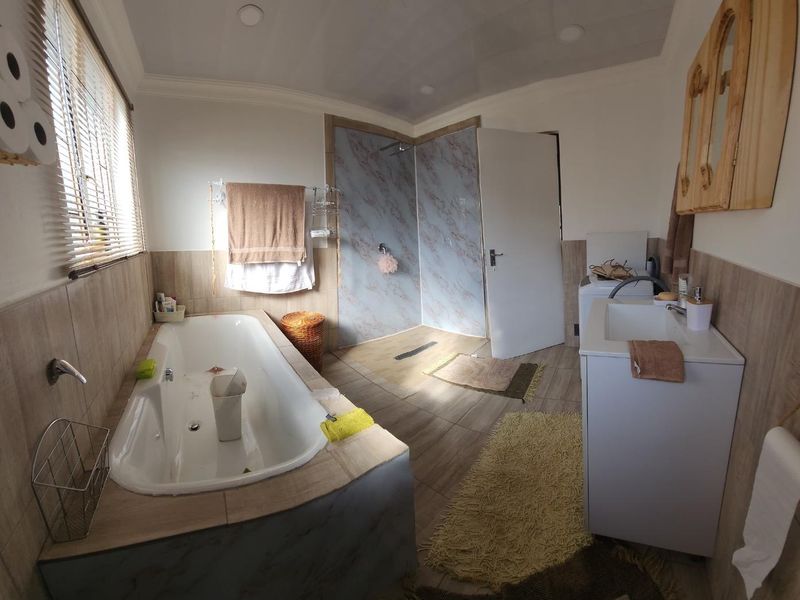 Here’s a chance to own a smart house. - Photo 3