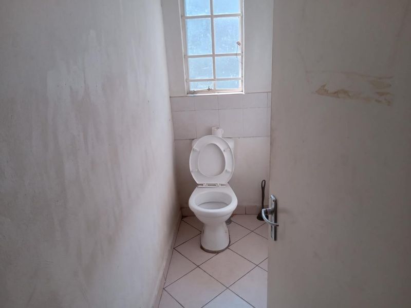HOUSE IN NEED OF LOVING CARE - Photo 8