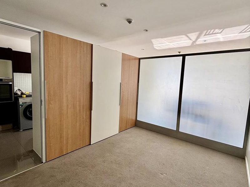 1 Bedroom Apartment For Sale In CBD - Photo 4