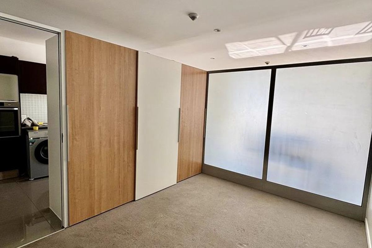 1 Bedroom Apartment For Sale In CBD - Photo 4
