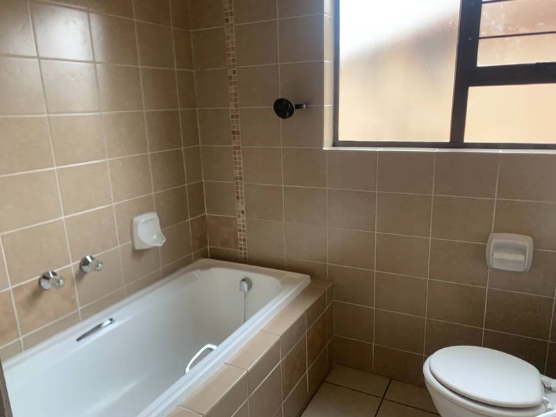 Modern Living in Winchester Hills: A Ground-Floor Gem in Movado Complex - Photo 9