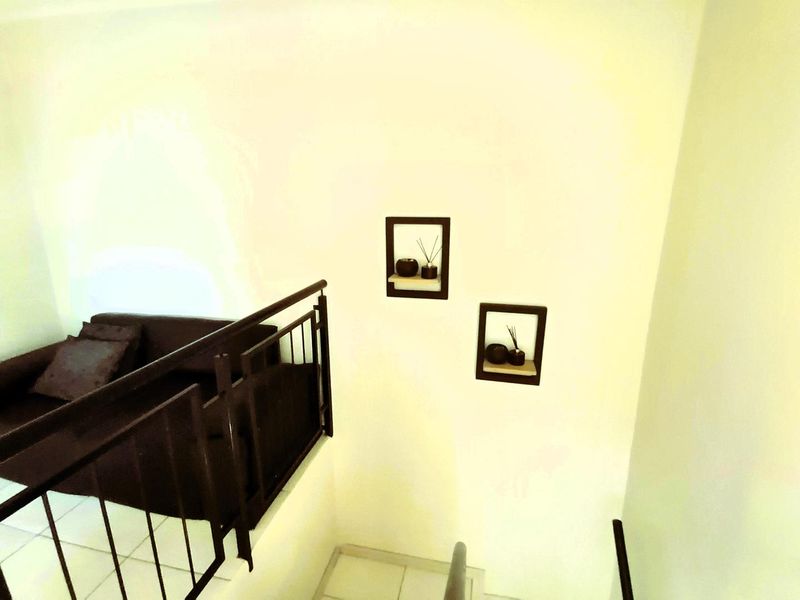 Spacious 4-Bedroom Duplex in Secure Estate - Photo 10