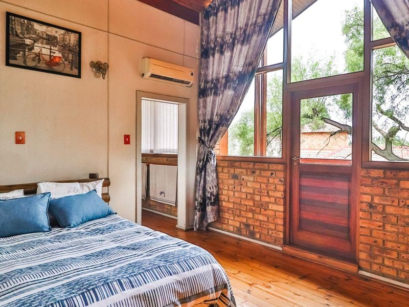 Holiday Lodge Vibes: Luxury Living Awaits You! - Photo 8