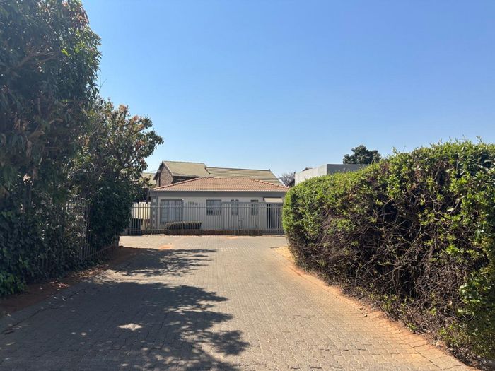 Property #2300683, House Sold in Noordwyk