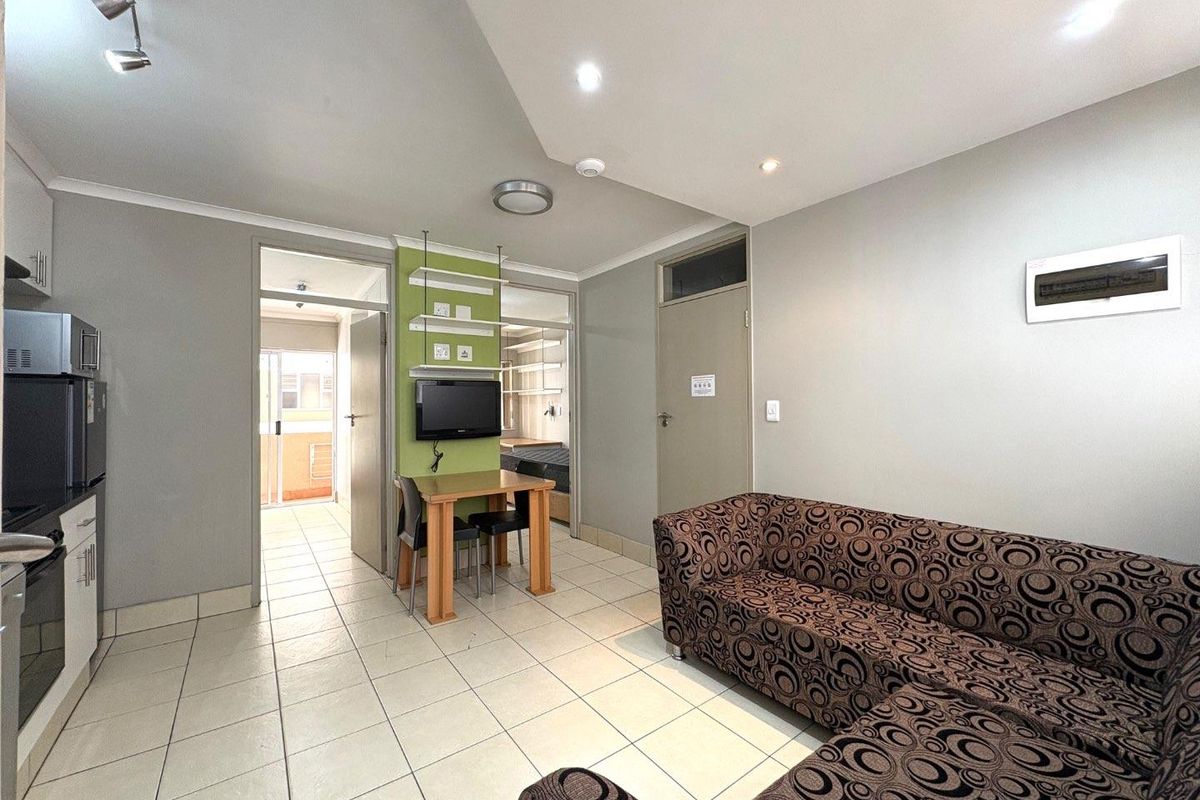 Student Apartment walking distance from UOVS - Photo 2