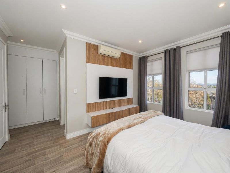 LONDON-STYLE FULLY FURNISHED GORGEOUS TOWNHOUSE FOR RENT IN THE HEART OF BRYANSTON!!!!! - Photo 8