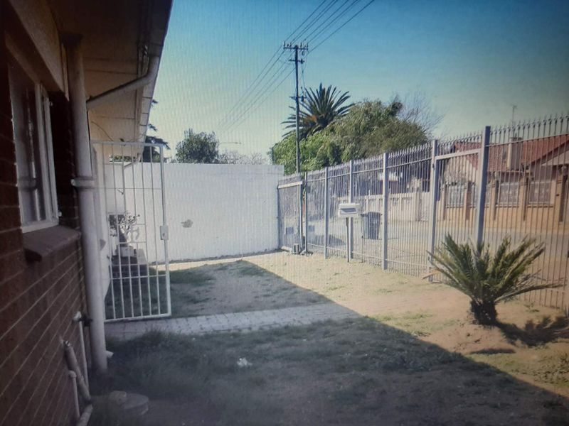 3 Bedroom House at The Hill - Photo 2