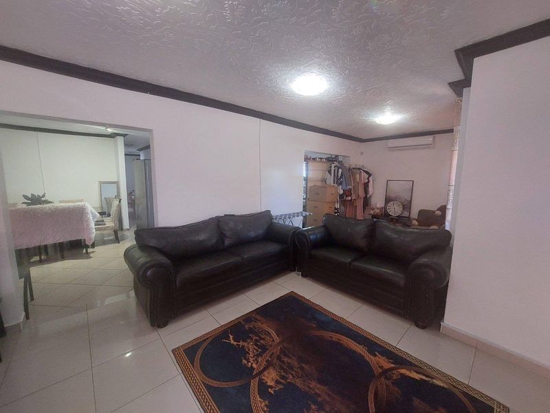 For Sale  Cimbebasia - Freestanding house - Photo 4