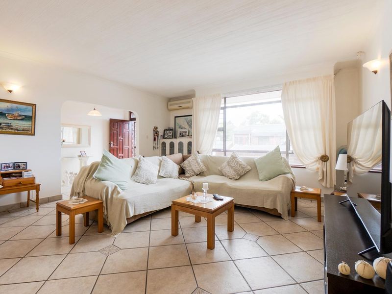 Immaculate face brick simplex - Photo 6