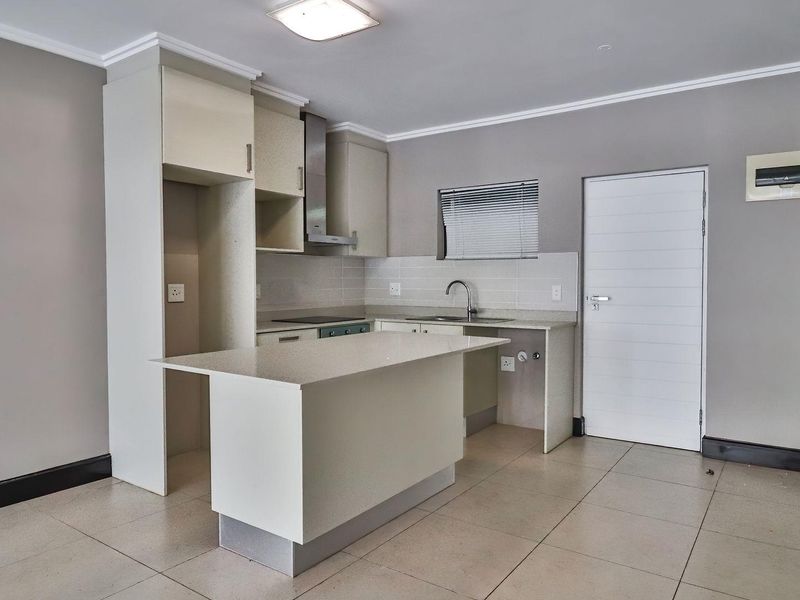 Massive 2 - bedroom close to Umhlanga Beach - Photo 2