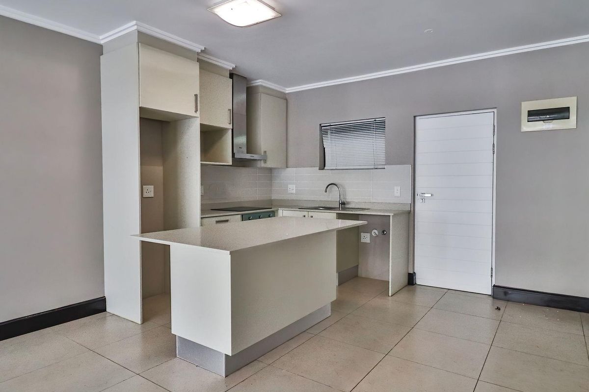 Massive 2 - bedroom close to Umhlanga Beach - Photo 2