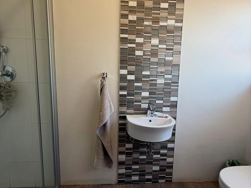 Hochland Park- For Sale- N$3 250 000 - Photo 8