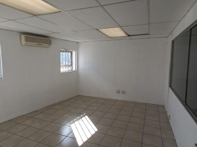 484m2 Germiston Retail/Office Space To Let - Photo 6