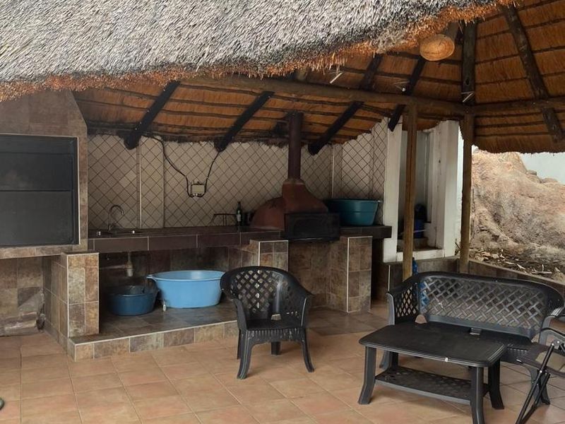 3-Bedroom House For Sale - Photo 9