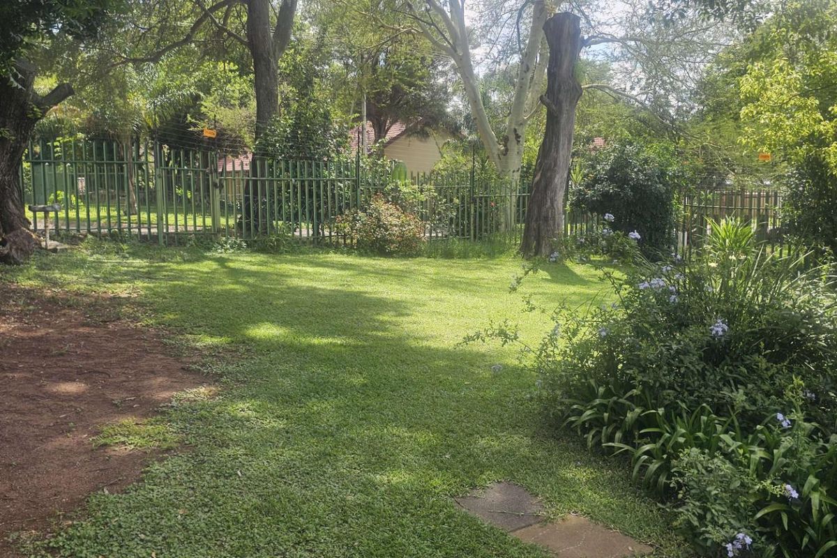 3 bedroom apartment for sale in elandsrand - Photo 4