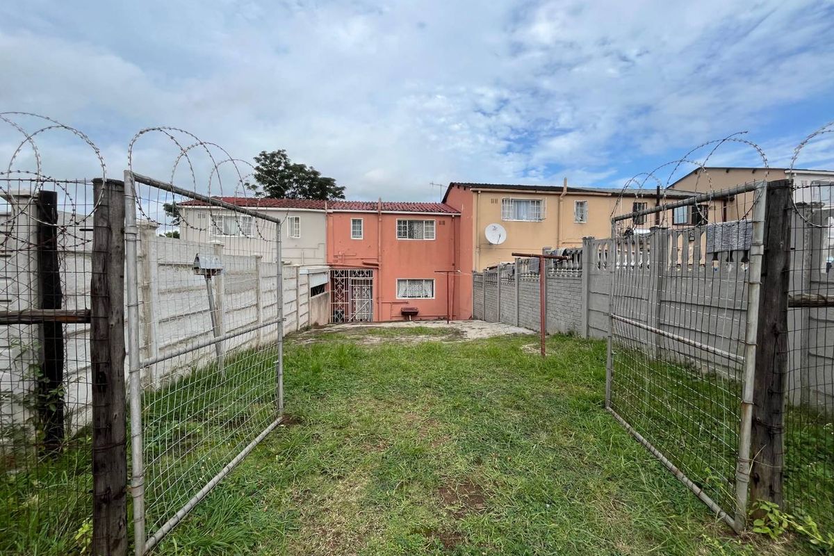 3-Bedroom Duplex For Sale in Whetstone, Phoenix - Photo 2