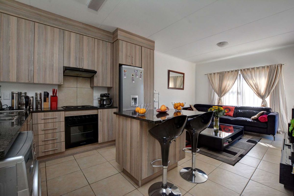 Experience Affordable Luxury Living - Photo 3