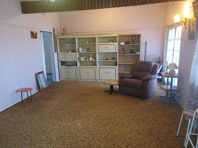 A Bargain for a family home or as an Investment property!!! Act now!!! - Photo 5