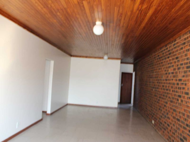 2.5-Bedroom Apartment to Rent in Pretoria Gardens- Suiderland Building - Photo 9