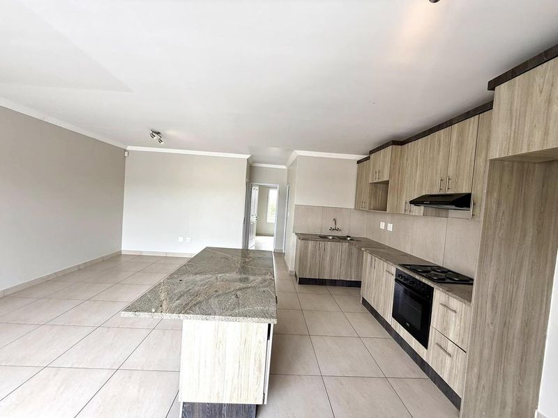 2 Bedroom Townhouse For Sale in Pionierspark Ext 1 - Photo 4