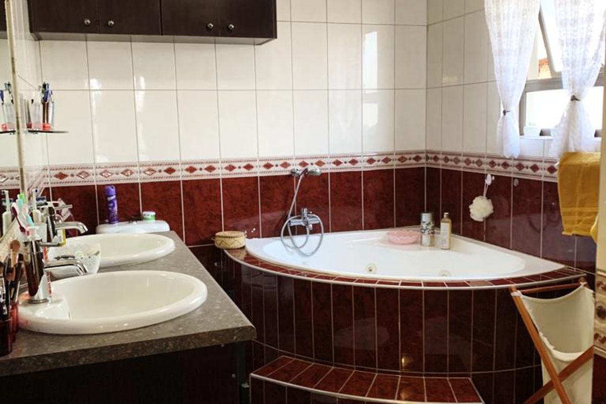 FOR SALE📍HOCHLAND PARK - Photo 5