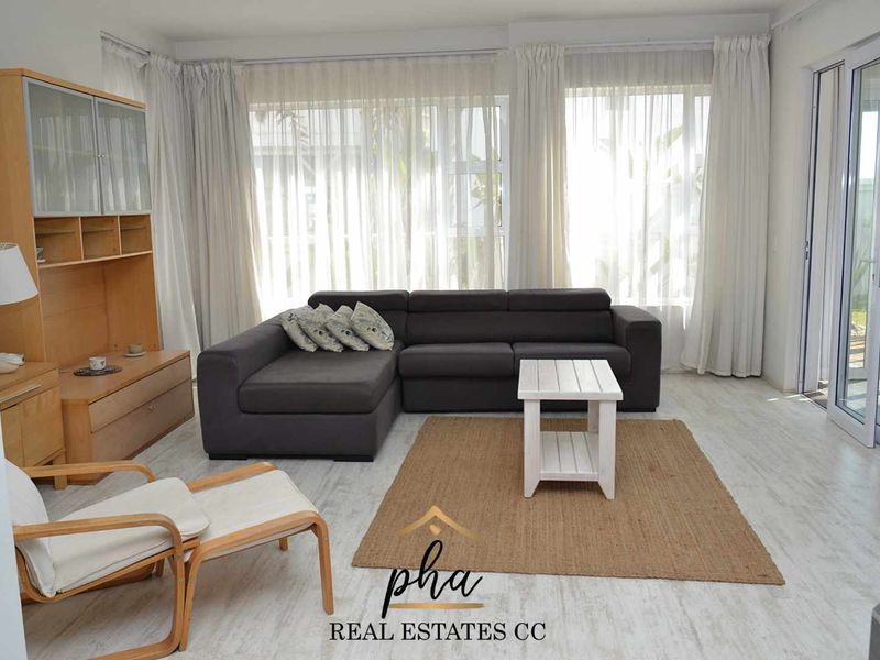 Beautiful double storey townhouse with three bedrooms for sale - Photo 2