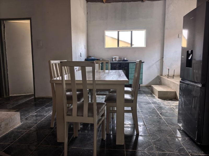 Three bedroom for sale - Photo 5