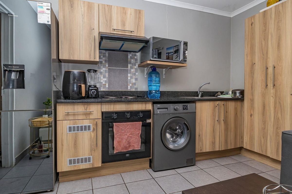 Welcome Home! - Photo 3