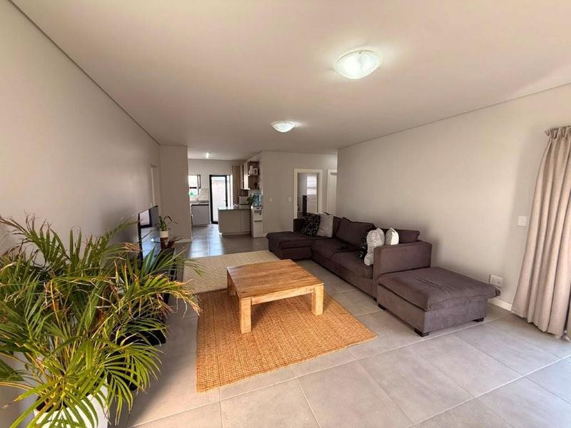 3 Bedroom Home for Long Term Rental in Hartland Lifestyle Security Estate - Photo 6