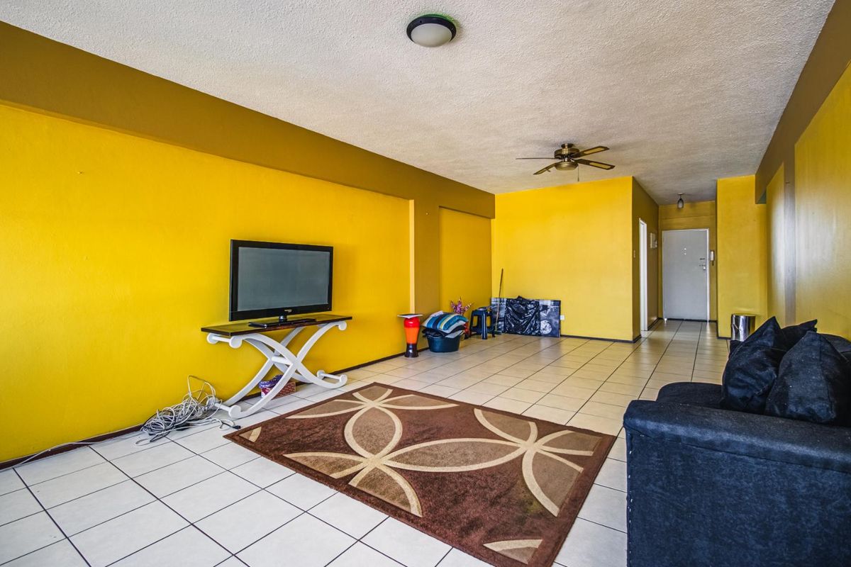 PRICED TO GO! 5 TH FLOOR UNIT - Photo 3