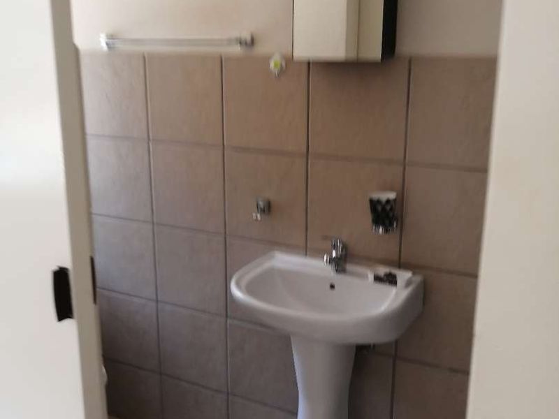 2 Bedroom to rent in AOG - Photo 10