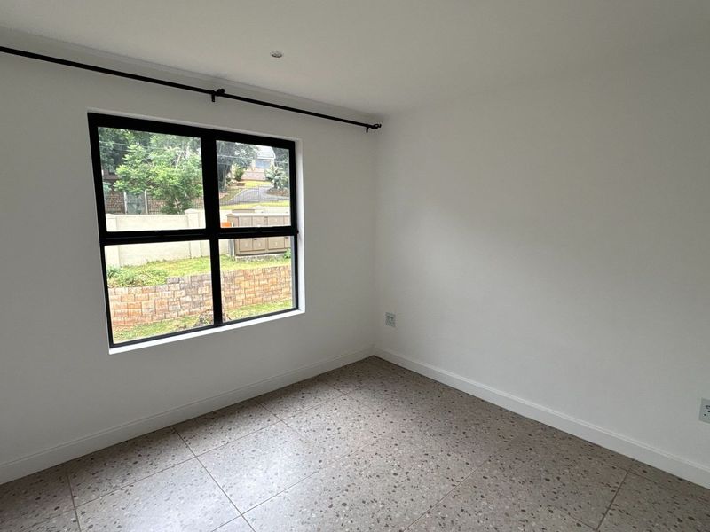 Contemporary 2-Bedroom Flat with Loft in Athlone, Pietermaritzburg - Photo 6