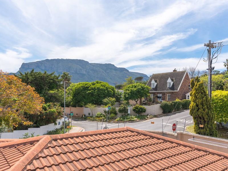 4.950 MIL – PRICED TO SELL!! COME SEE, COME SIGN – THE BEST VALUE IN HOUTBAY - Photo 2
