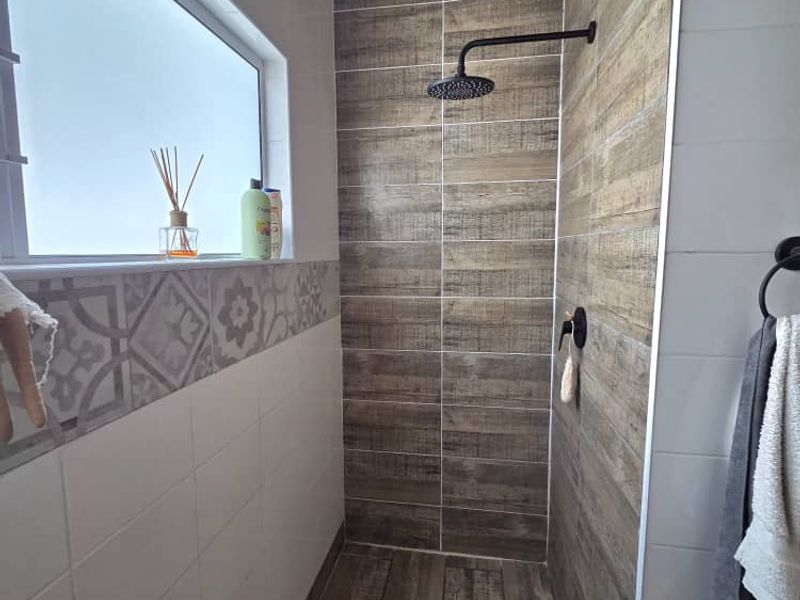 3 Bedroom Home For Sale in Vineta - Photo 8