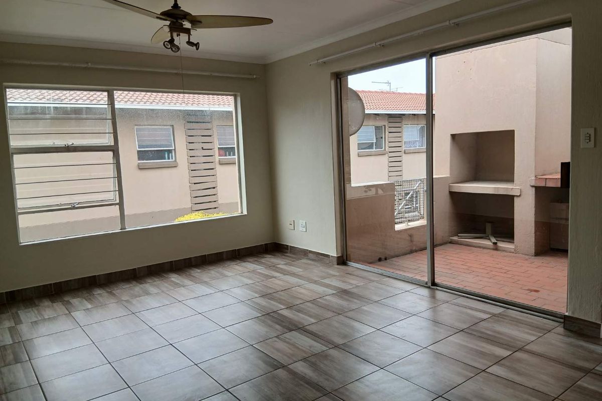 Upstairs Apartment for Sale - Photo 2