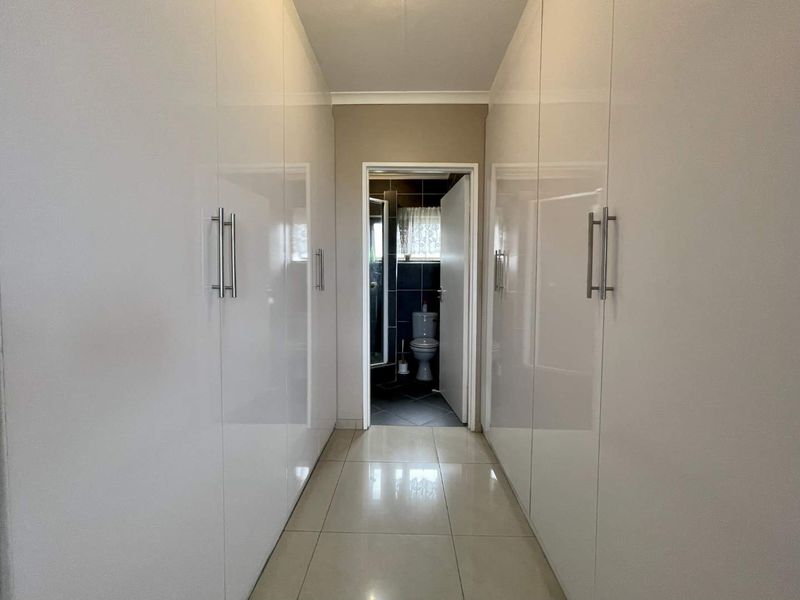 Immaculate 3 Bedroom Apartment in Ballito Cental - Photo 9