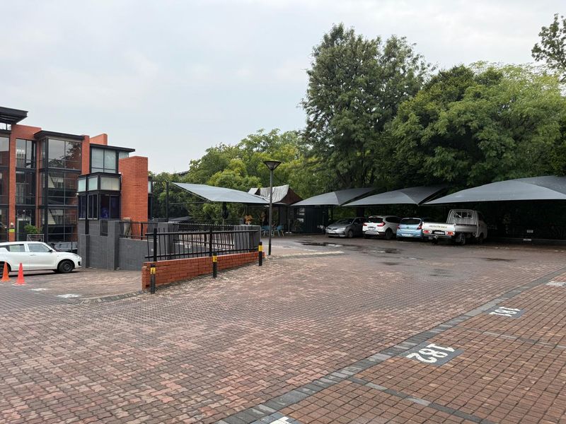 Prime Ground Floor Office Space Available for Lease in Upper Grosvenor Office Park, Sandton - Photo 10