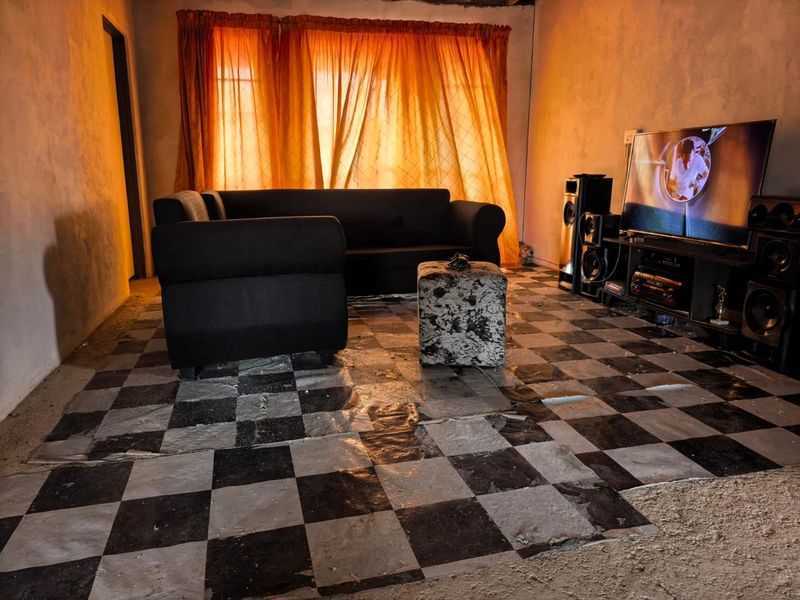Three bedroom for sale - Photo 8