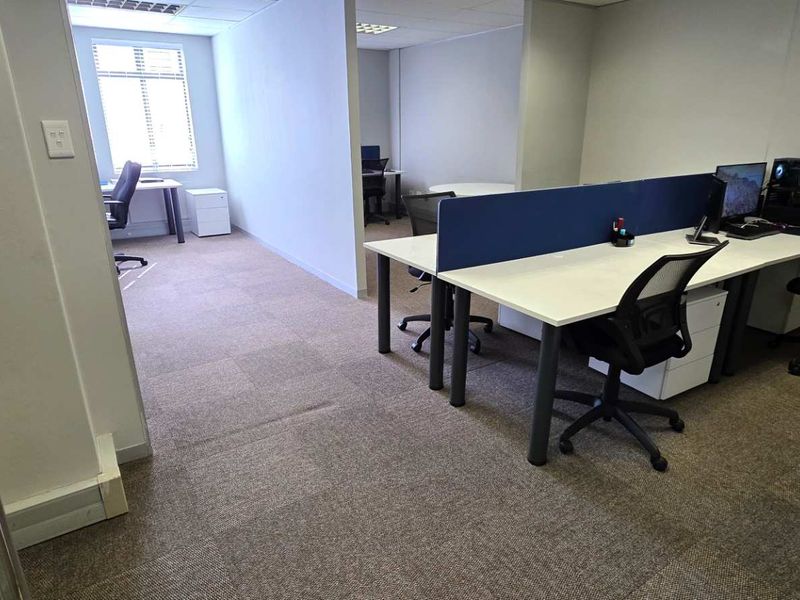 First Floor Office in Secure Complex - Photo 8