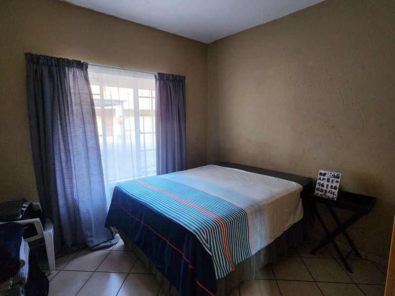 Cozy and Affordable Bachelor unit - Photo 6