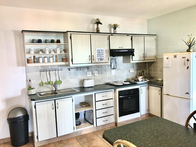 Costal living 2 Bedroom - Photo 8