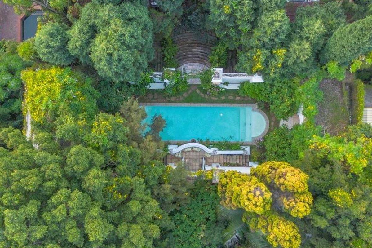 Exquisite Dual Property Estate with Boutique Hotel and Spa - A Haven of Aristocratic Elegance - Photo 4