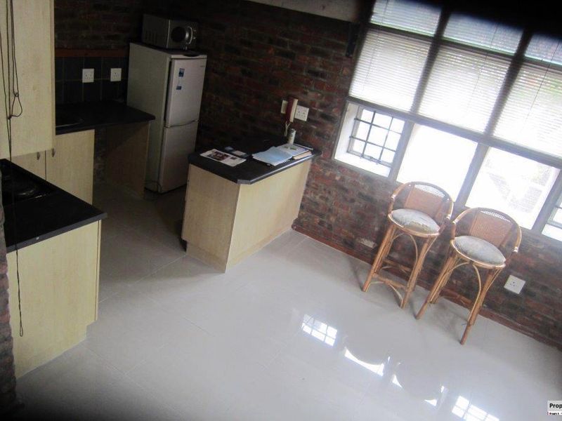 LOFT Apartment in SOUTH END - Photo 8